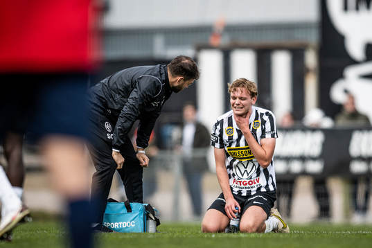 Landskronas Melker Jonsson har ont