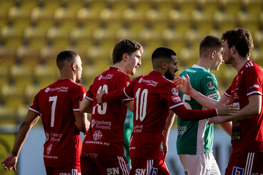 Skövde AIKs Hugo Engström jublar