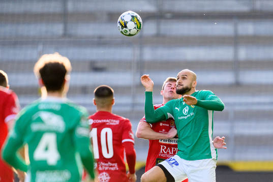 Skövde AIKs Mikael Mörk och Jönköpings Södras Pashang