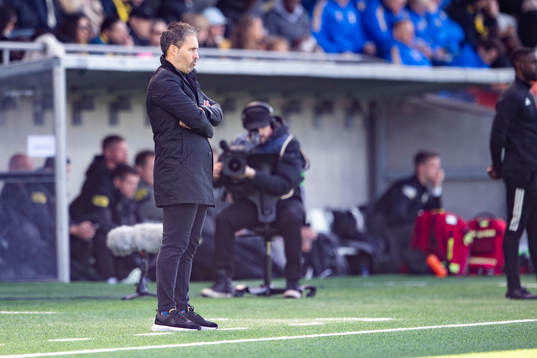 Hammarbys tränare Marti Cifuentes deppar