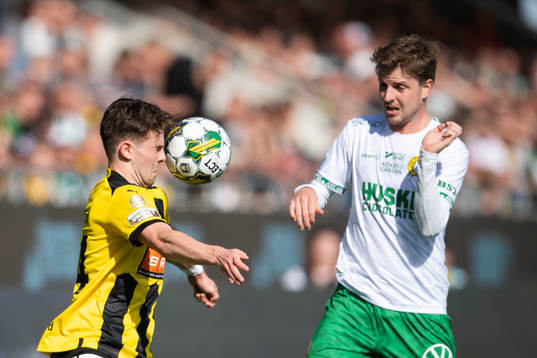 Häckens Lars Olden Larsen och Hammarbys Joel Nilsson