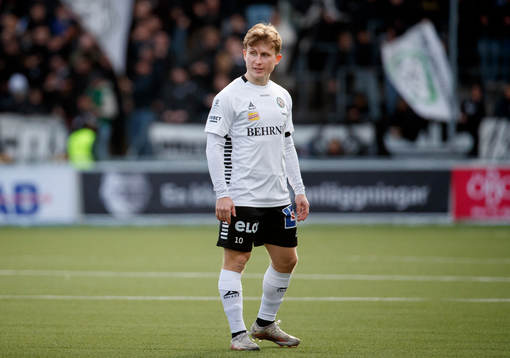 Örebros Victor Backman deppar