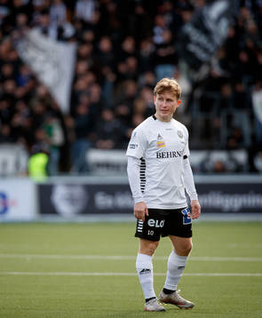 Örebros Victor Backman deppar