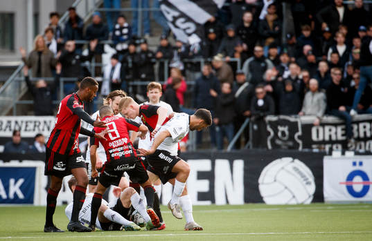Örebros Noel Milleskog och Östersunds Malcolm Stolt