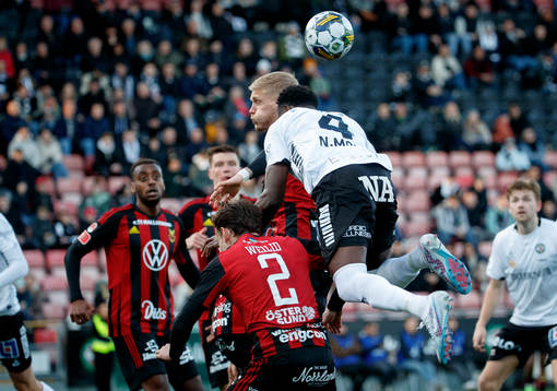 Östersunds Cesar Weilid och Örebros Nasiru Moro