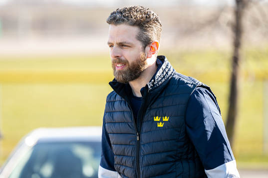 Head coach Ulf Lundberg of Sweden