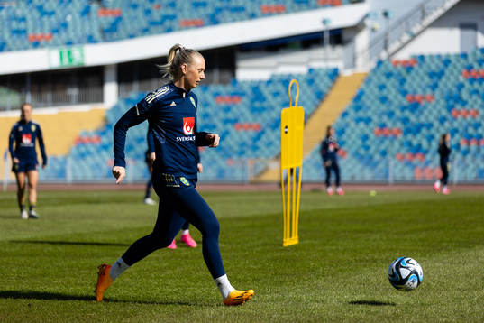 Stina Blackstenius of Sweden