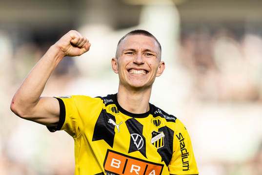Häckens Kristoffer Lund Hansen jublar