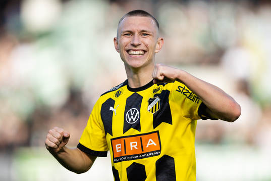 Häckens Kristoffer Lund Hansen jublar