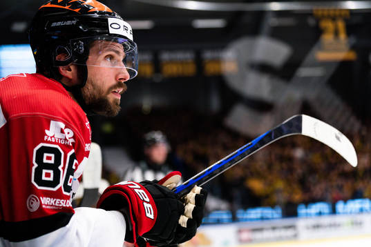 Örebros Mathias Bromé deppar