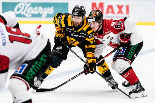 Skellefteås Tom Kühnhackl och Örebros Robert Leino