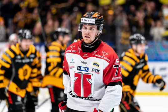 Örebros Oliver Eklind deppar
