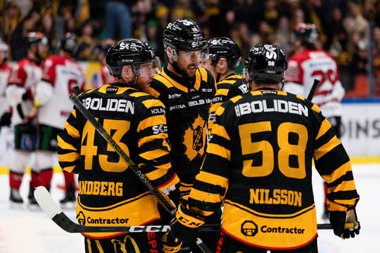 Skellefteås Filip Sandberg , Joakim Lindström och Oskar