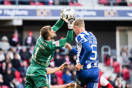 Kalmars målvakt Ricardo Friedrich och IFK Göteborgs