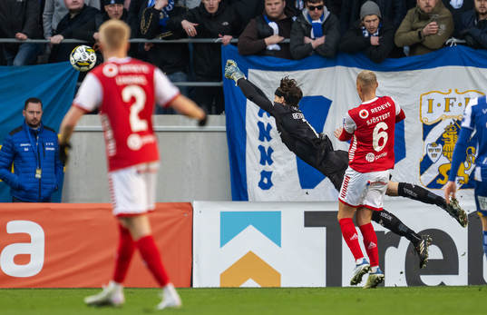 IFK Göteborgs målvakt Adam Benediktsson