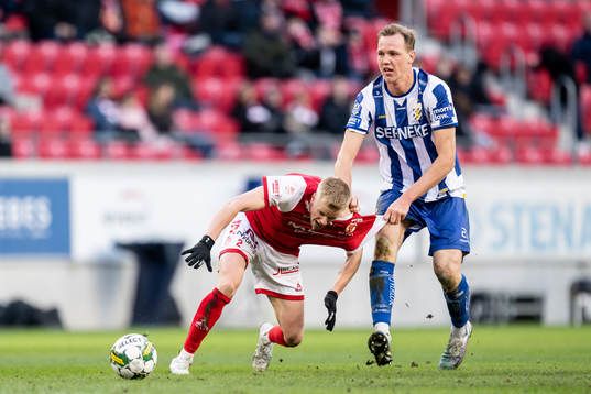 Kalmars Axel Lindahl och IFK Göteborgs Adam Carlén