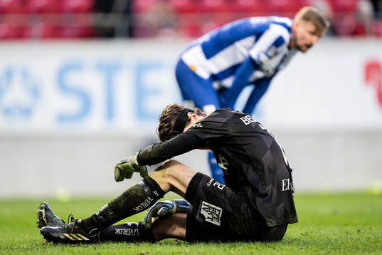 IFK Göteborgs målvakt Adam Benediktsson deppar