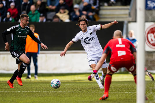 Erlend Dahl Reitan of Rosenborg and Markus Solbakken of