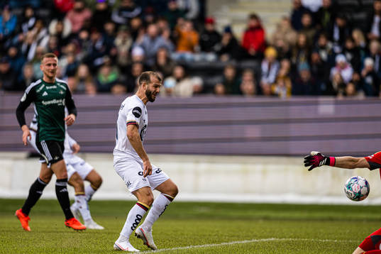 Zlatko Tripic of Viking scores a disallowed goal