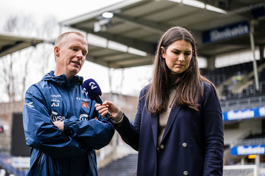 Morten Jensen, head coach of Viking, and  Ingrid Halstensen