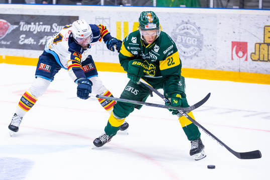 Djurgårdens Ludvig Rensfeldt och Björklövens Fredrik