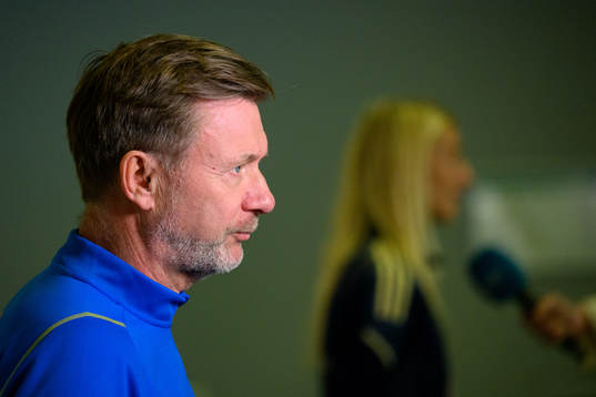 Head coach Peter Gerhardsson is being interviewed