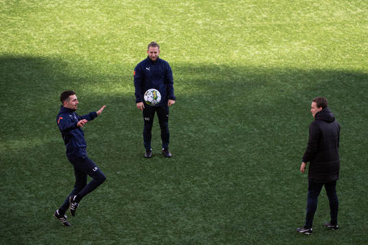 AFC Eskilstunas fystränare Luke Robertson, Casper Cornen