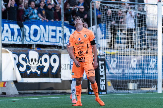 AFC Eskilstunas Anton Ekeroth deppar