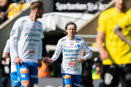 Värnamos Simon Thern byts in