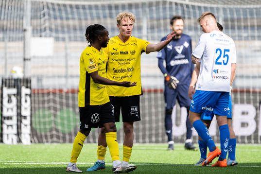 Mjällbys Max Fenger reagerar på domslut