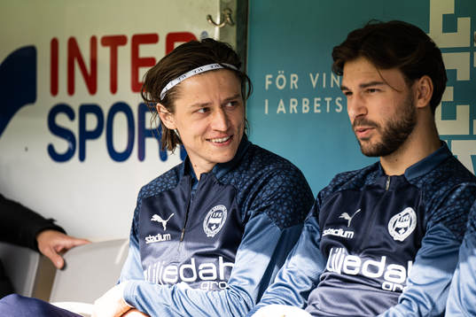 Värnamos Simon Thern på bänken