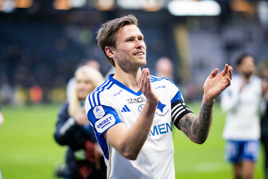 IFK Norrköpings Arnor Traustason jublar
