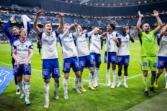IFK Norrköpings spelare jublar
