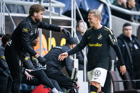 AIKs Viktor Fischer reagerar