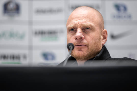 AIKs tränare Andreas Brännström på presskonferensen