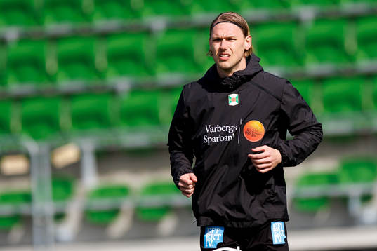 Varbergs Hampus Zackrisson före fotbollsmatchen i