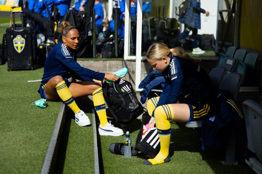 Madelen Janogy and Matilda Vinberg of the Swedish women's