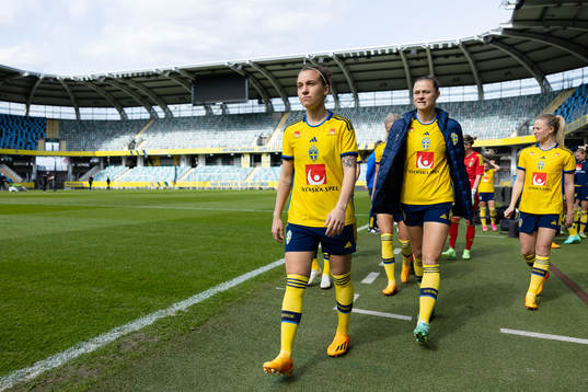 Julia Zigiotti Olme and Fridolina Rolfö of the swedish