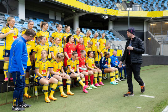 The Swedish women's national football team prepares
