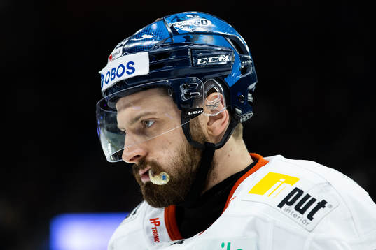 Växjös Lukas Bengtsson deppar