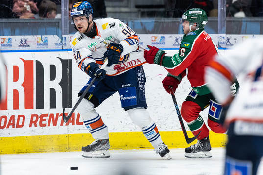 Växjös Joel Persson och Frölundas Filip Hasa