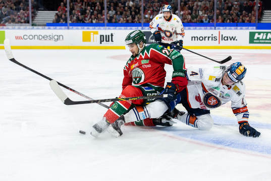 Frölundas Linus Nässen och Växjös Keegan Lowe