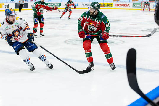 Växjös Joel Persson och Frölundas Petteri Lindbohm