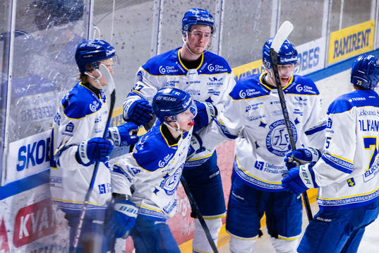 Leksands spelare jublar