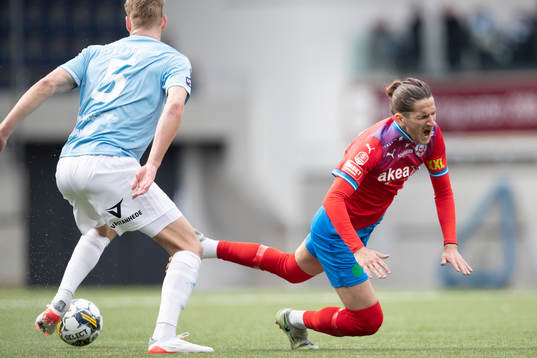 Gefles Niclas Håkansson och Helsingborgs Ervin Gigovic