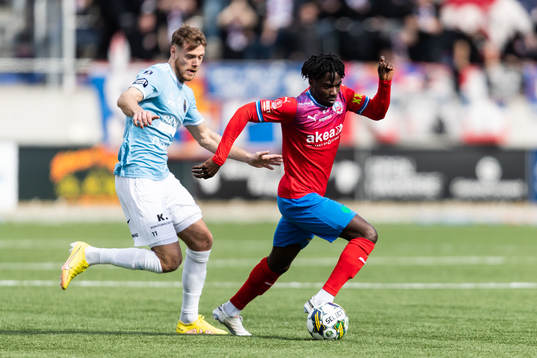 Gefles Leo Englund och Helsingborgs Benjamin Acquah