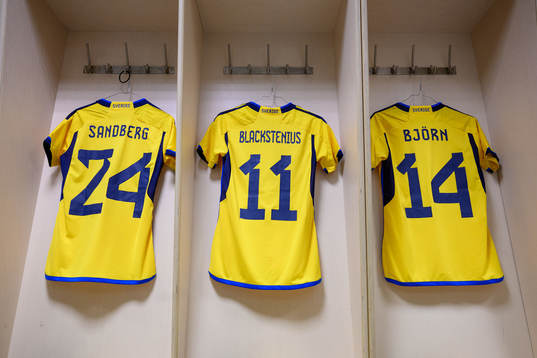 The jerseys of Anna Sandberg, Stina Blackstenius and