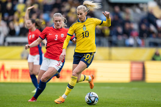 Mathilde Harviken of Norway and Sofia Jakobsson of Sweden