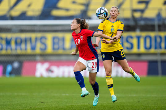 Emilie Bosshard Haavi of Norway and Jonna Andersson of