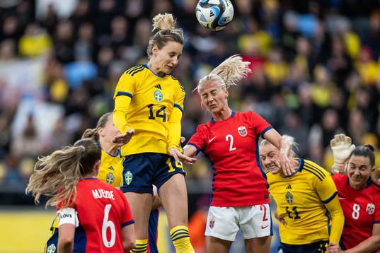 Nathalie Björn of Sweden scores 2-2